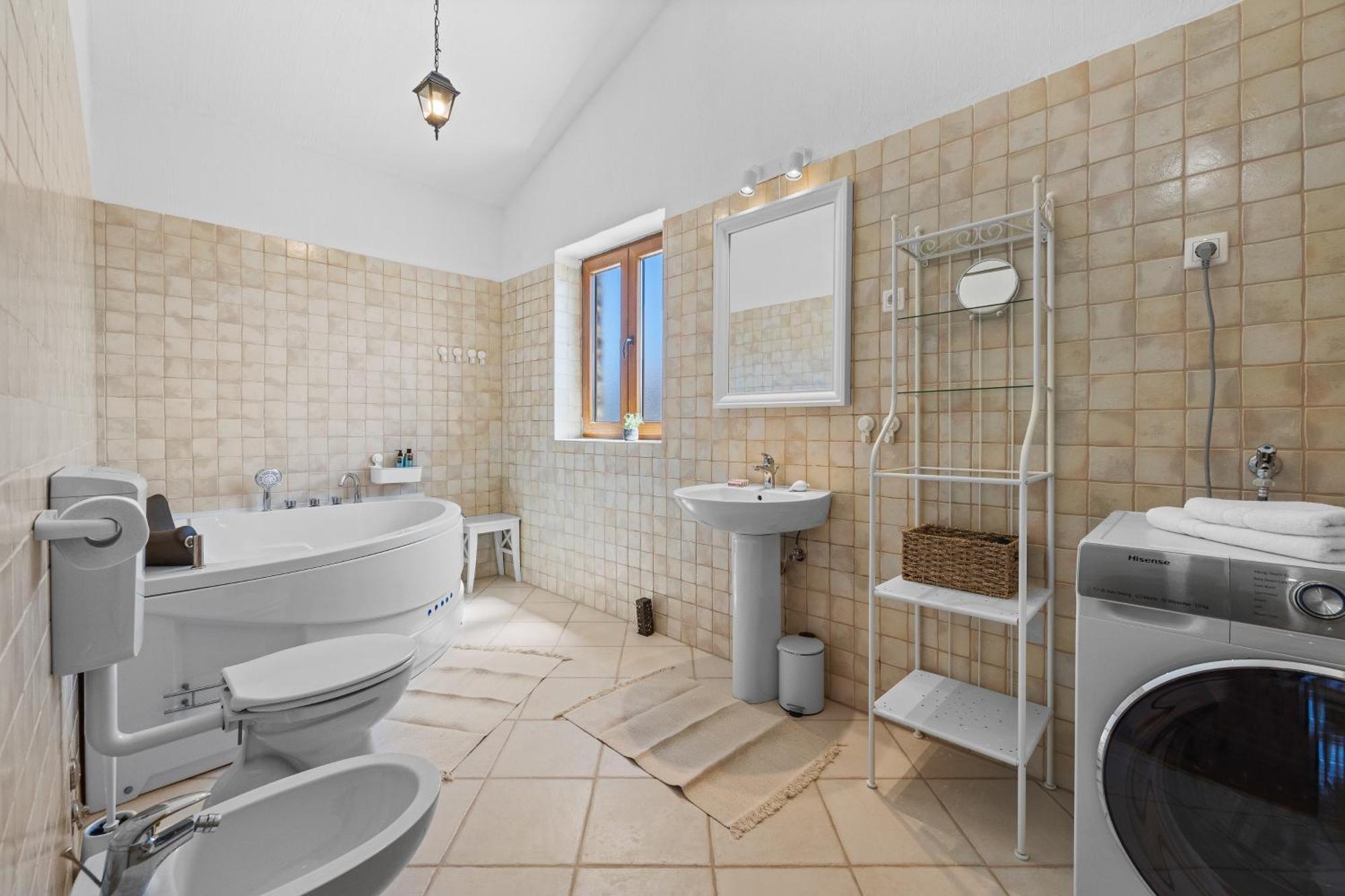 Villa Brioni With Pool By Rentistra Cabrunici 外观 照片